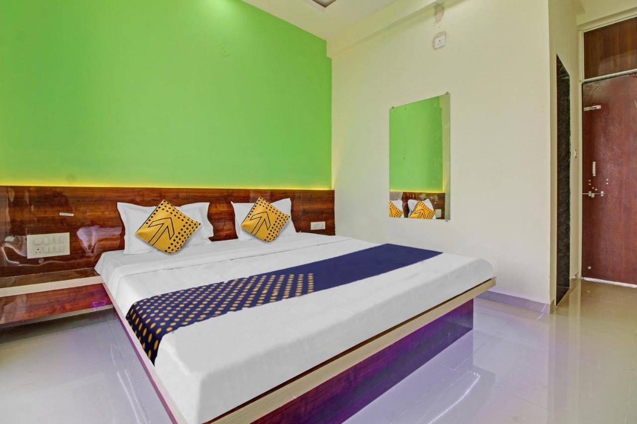 Oyo Hotel Hidden Palace Pune Bagian luar foto